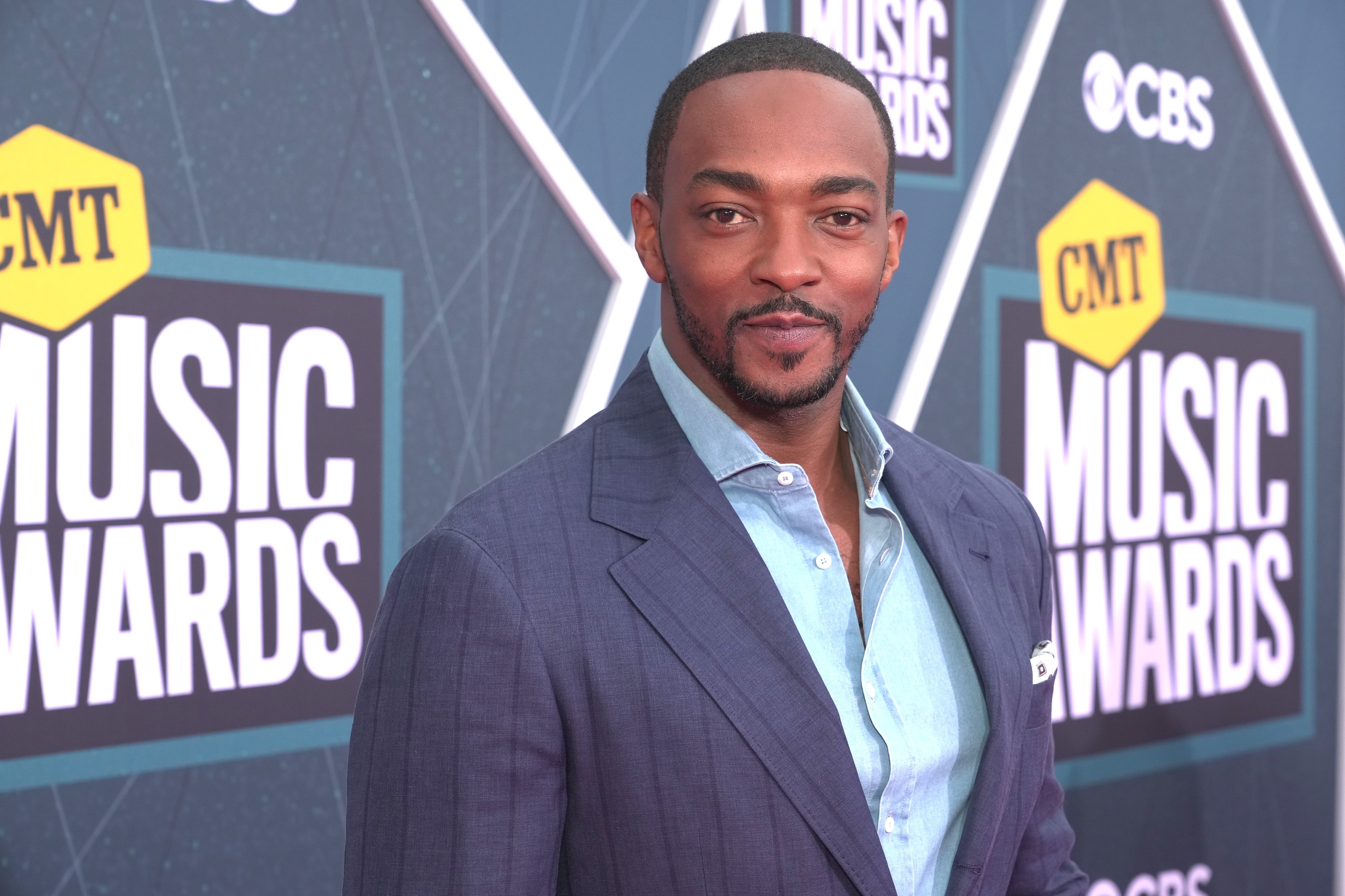 Anthony Mackie at the 2022 CMT Awards