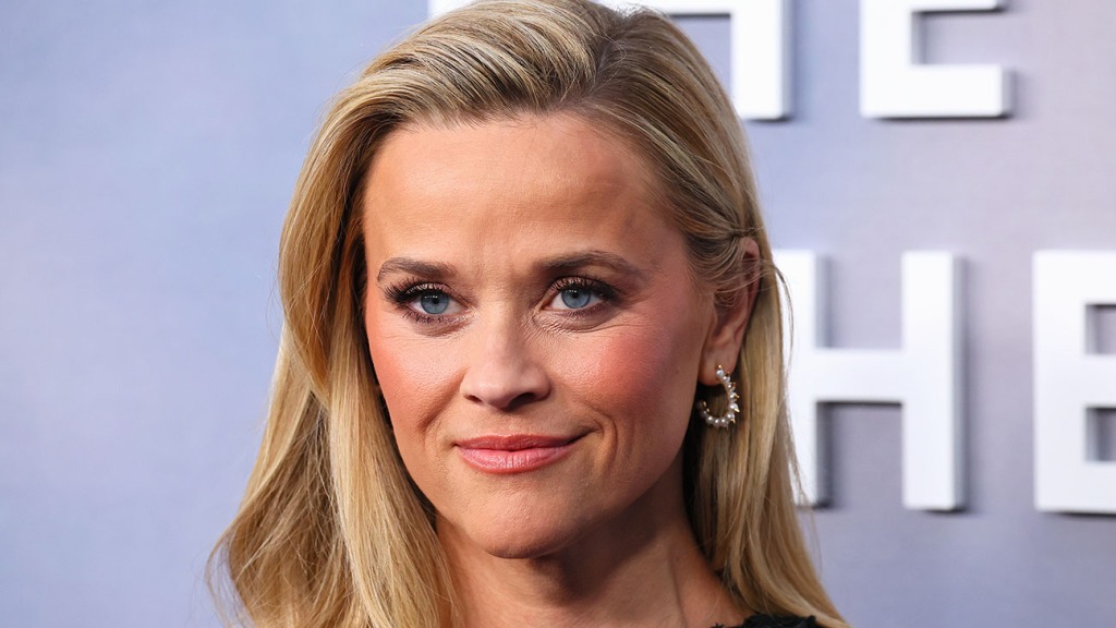 Reese Witherspoon says she 'had no control' over sex scene in 'Fear' with Mark Wahlberg