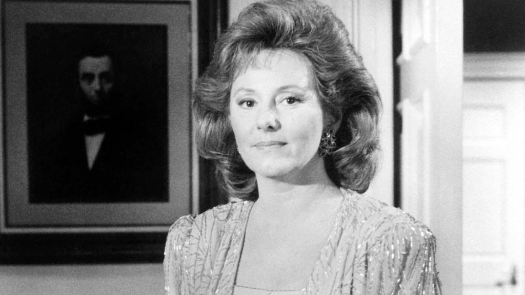 Carlin Glynn, Actress in 'The Best Brothel in Texas' and 'Sixteen Candles', Dies at 83